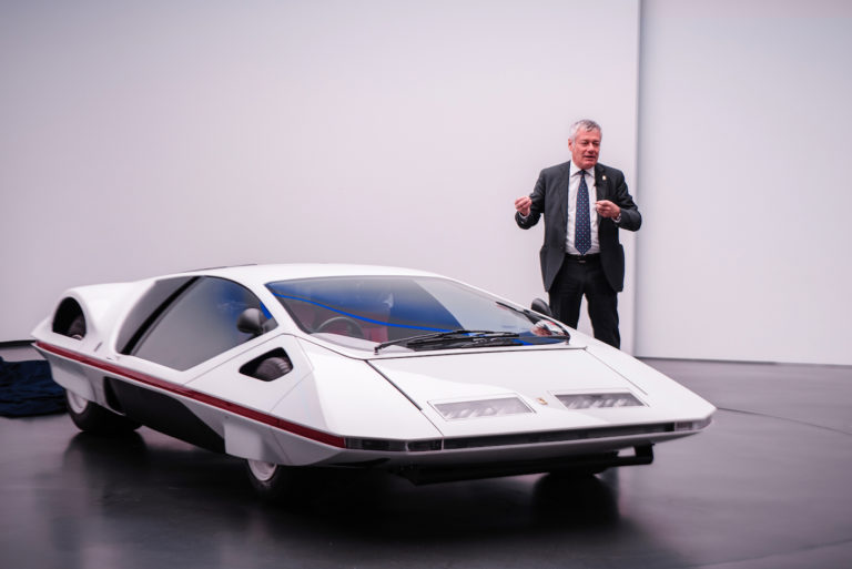 Un timbre Modulo pour ses 50 ans et les 90 ans de Pininfarina