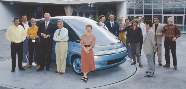 Les 30 ans du concept-car Scénic : il a révolutionné le marché !