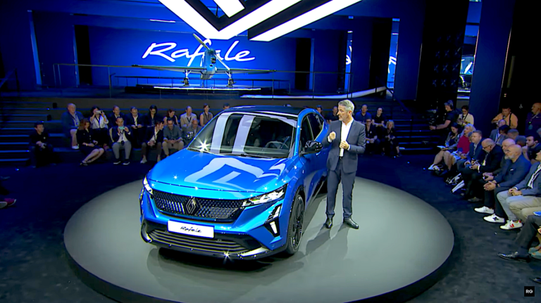 Renault design versus Peugeot design, why the similarities?