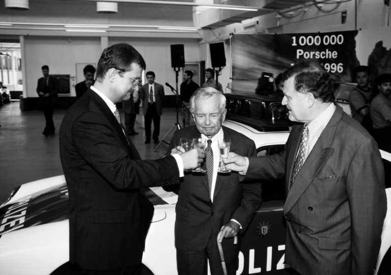 ENGLISH – SPECIAL TAYCAN. The 10 Porsche bosses