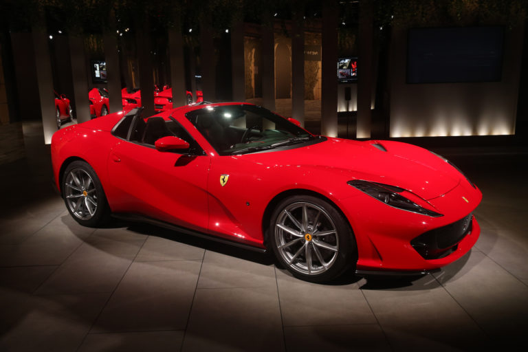 Flavio Manzoni, directeur du design Ferrari, évoque la 812 GTS